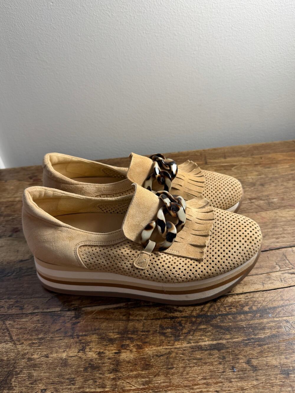 Softwaves Women's Camel Platfrom loafers size 39